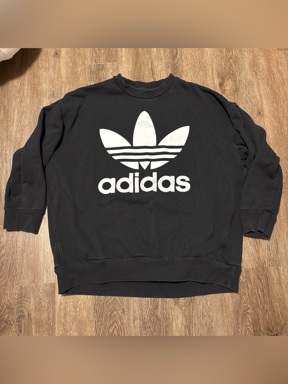 women’s oversized adidas crewneck sweatshirt